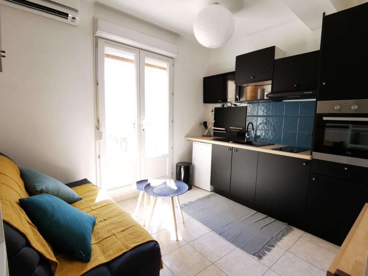 Meze, Charmant Petit Studio Proche Port Exterior photo